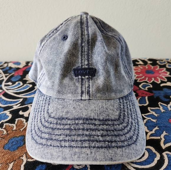 Levi's jean denim adjustable hat - Picture 2 of 10